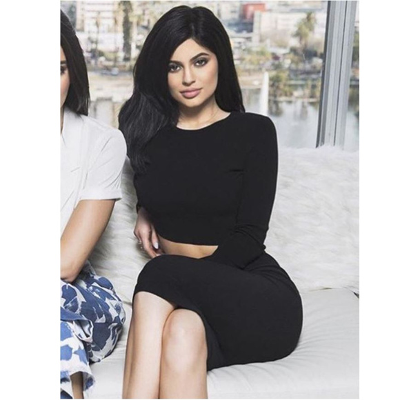 New! Kendall and Kylie Open Back Cropped Sweater - Picture 2 of 3